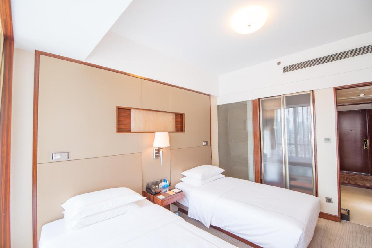 Jinan Silver Plaza Quancheng Hotel Exterior foto