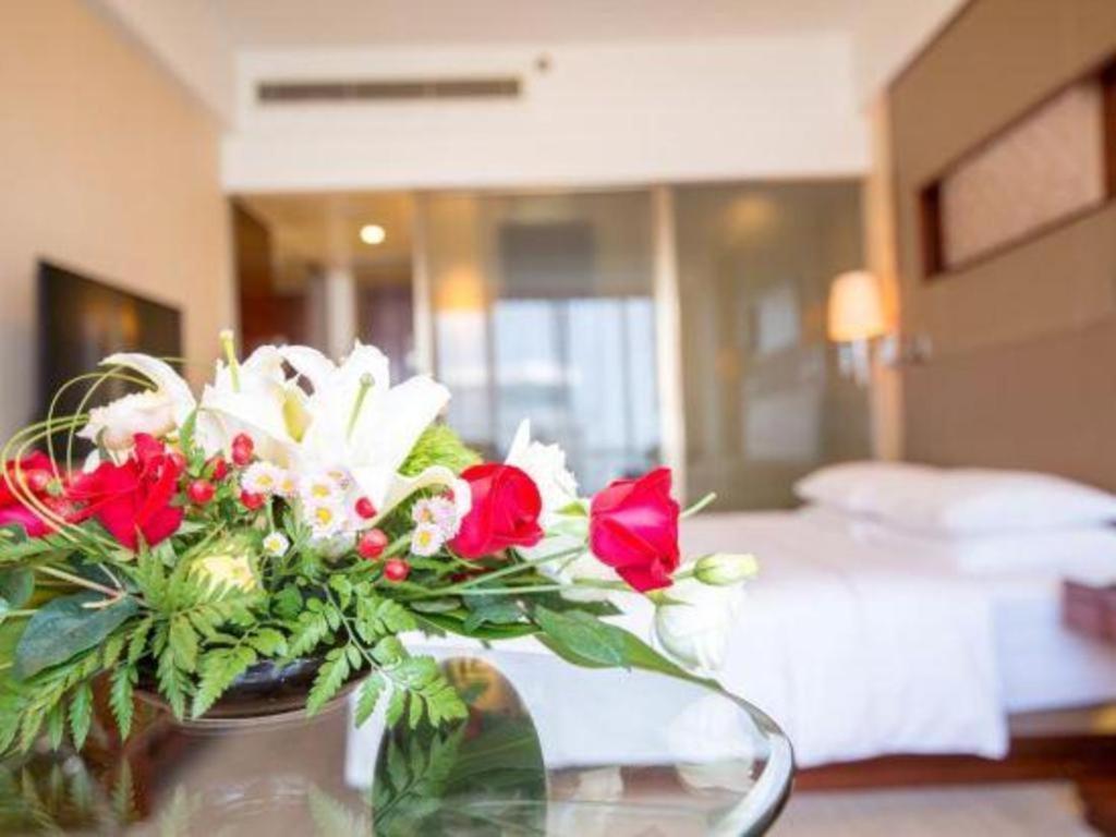 Jinan Silver Plaza Quancheng Hotel Exterior foto
