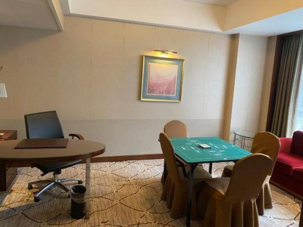 Jinan Silver Plaza Quancheng Hotel Exterior foto