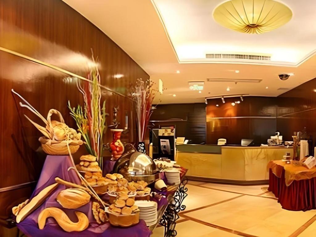 Jinan Silver Plaza Quancheng Hotel Exterior foto